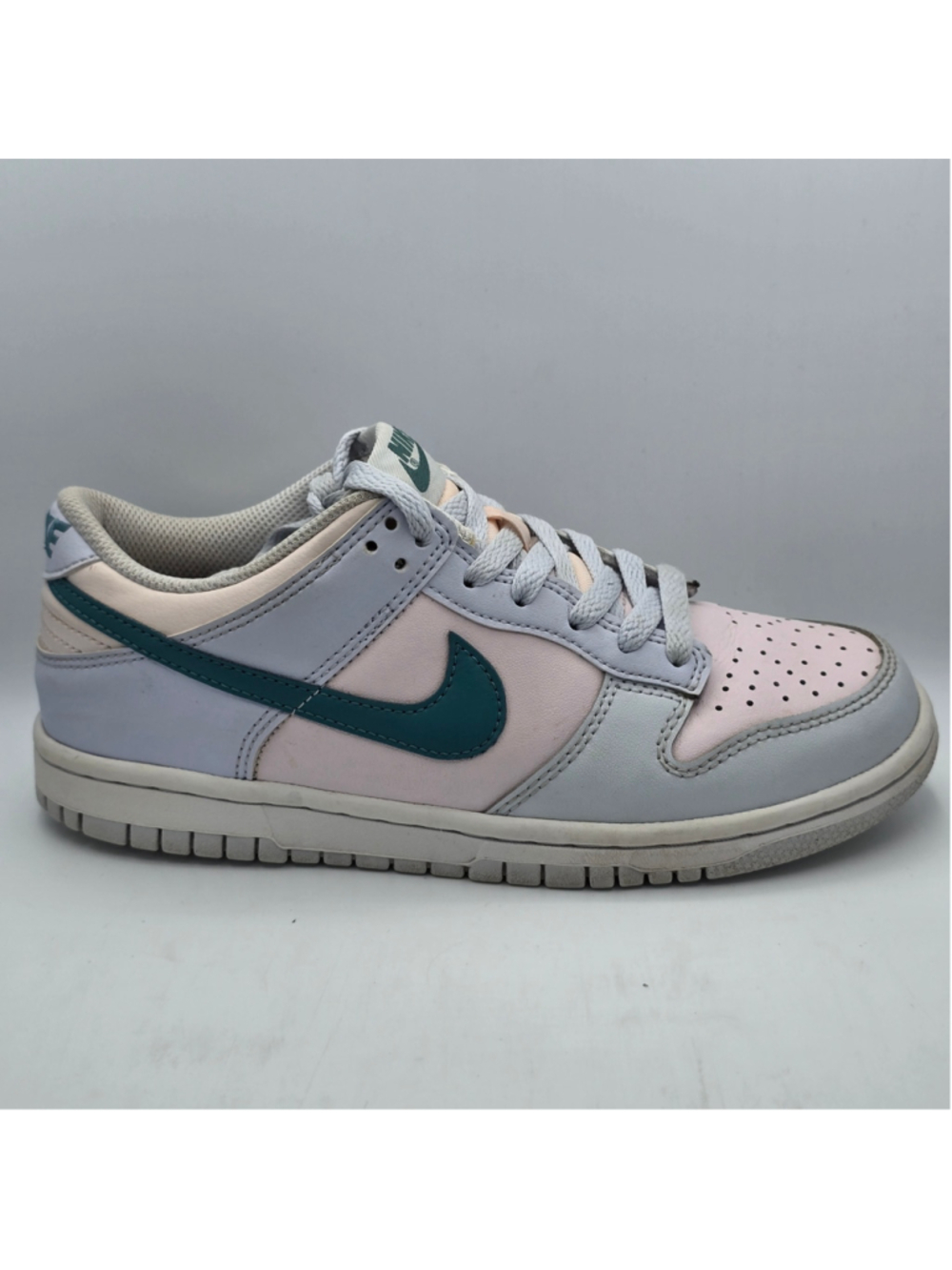Nike Dunk Low Sneakers Pink and Grey kids 4.5y women's 6 pre-owned like new